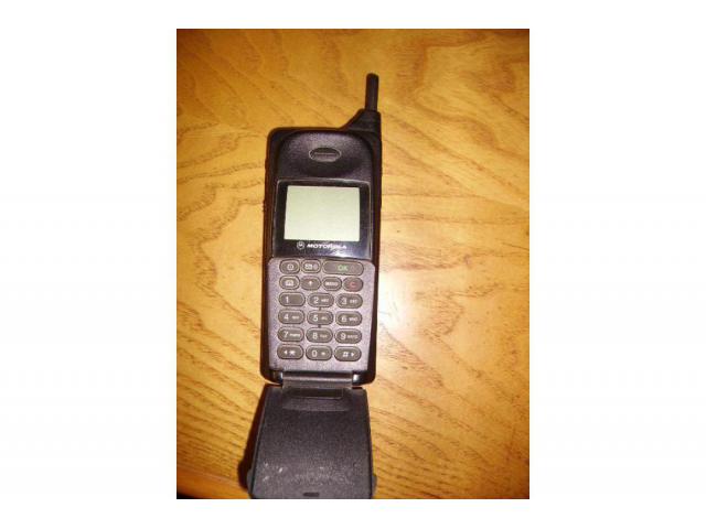 Cellulare Motorola internazional 8700