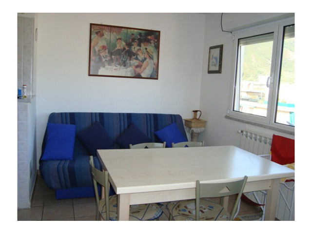 Affitto spazioso attico panoramico ideale per vacanze con famiglia in Borghetto Santo Spirito (Sv)