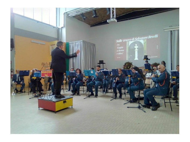 Vitaliano Gallo dirige 5 appuntamenti musicali Banda P. Anfossi 170*