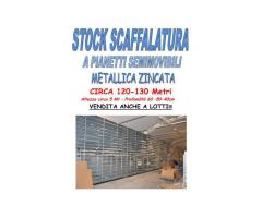 Stock scaffalatura metallica